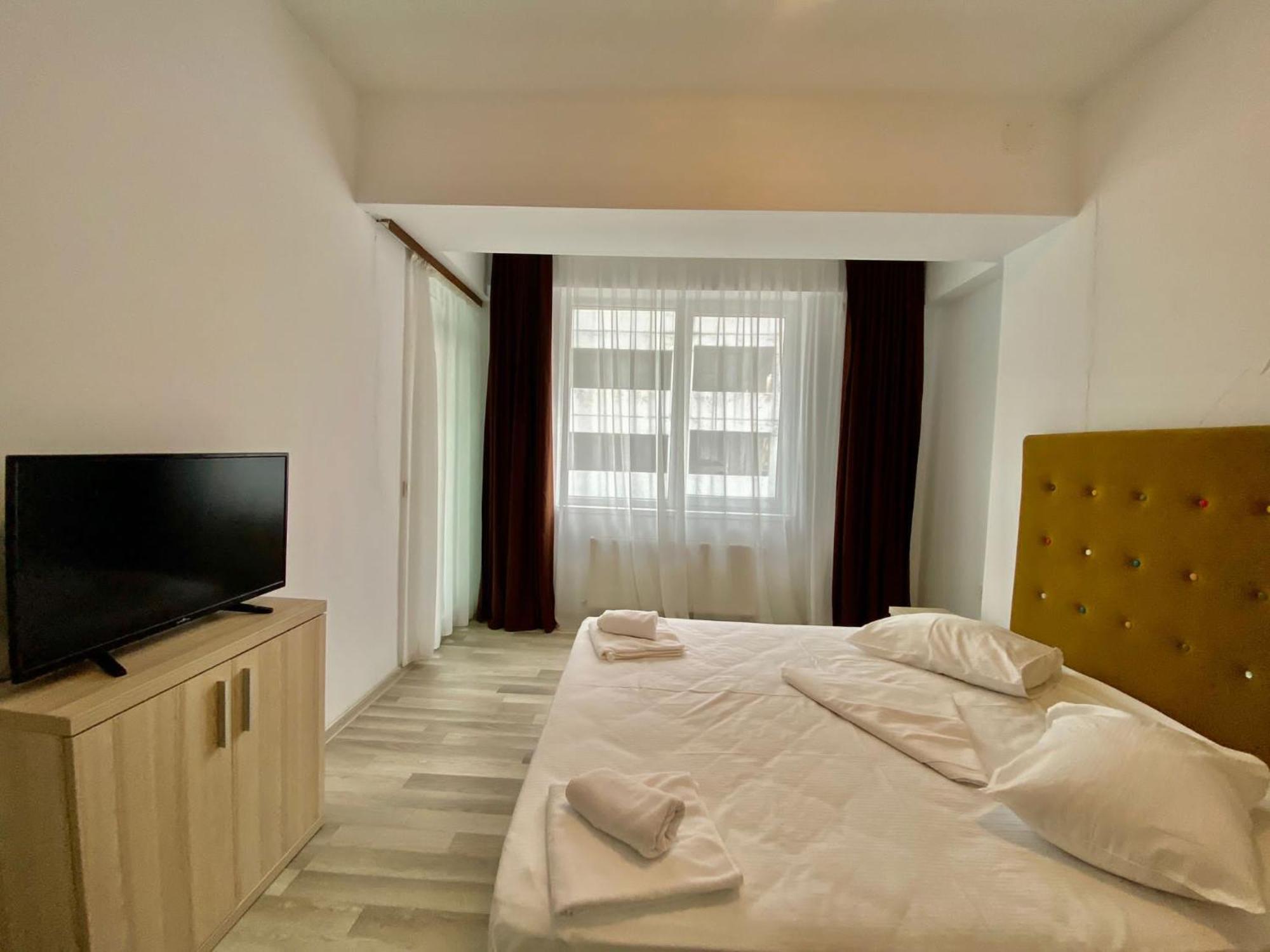 Апартаменти Summerland Apartmants Mamaia Nord Екстер'єр фото