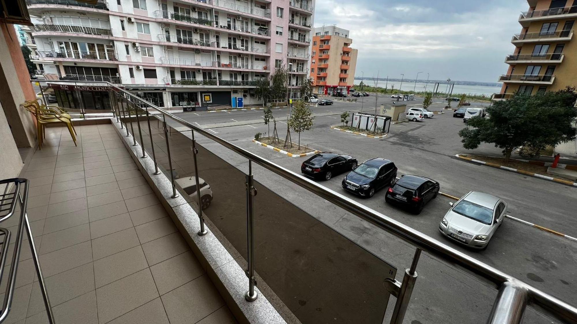Апартаменти Summerland Apartmants Mamaia Nord Екстер'єр фото