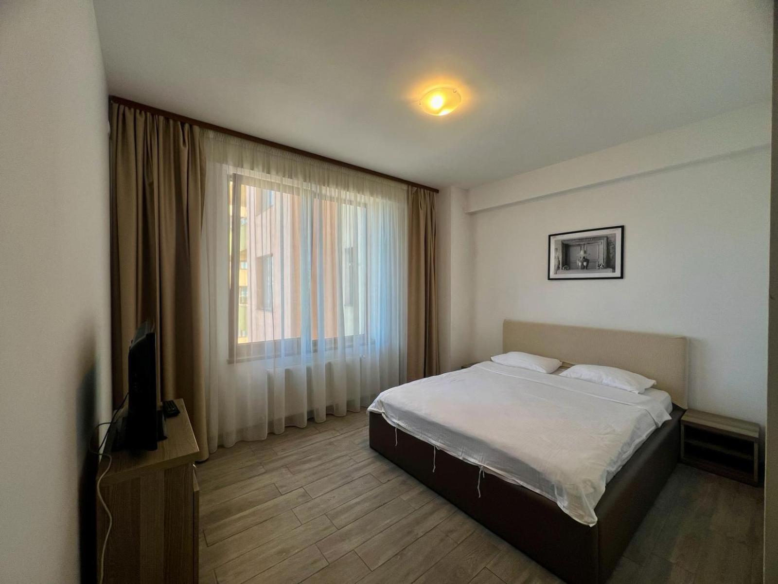 Апартаменти Summerland Apartmants Mamaia Nord Екстер'єр фото