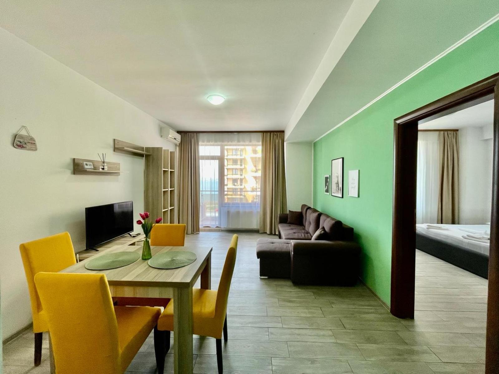 Апартаменти Summerland Apartmants Mamaia Nord Екстер'єр фото