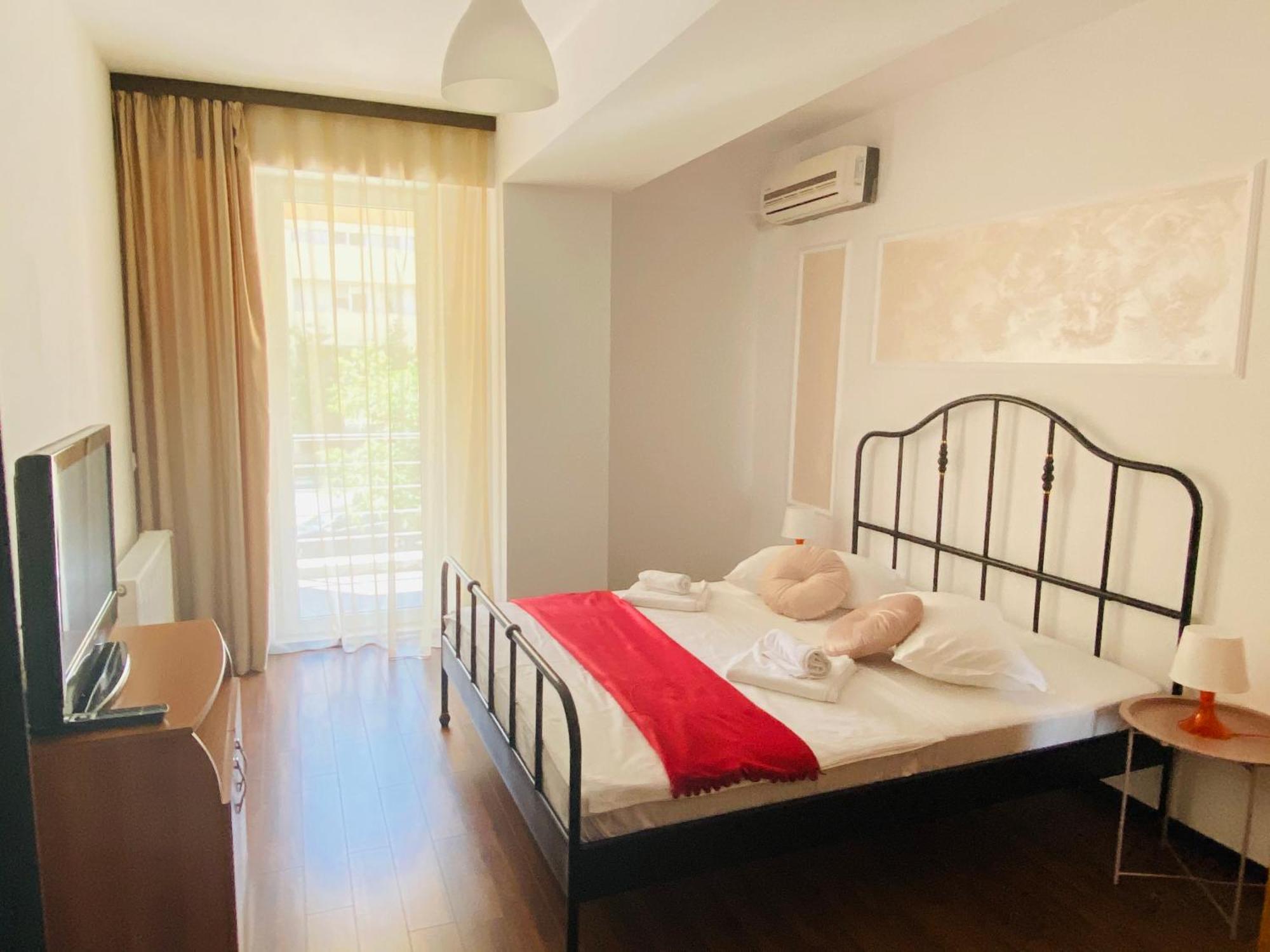 Апартаменти Summerland Apartmants Mamaia Nord Екстер'єр фото