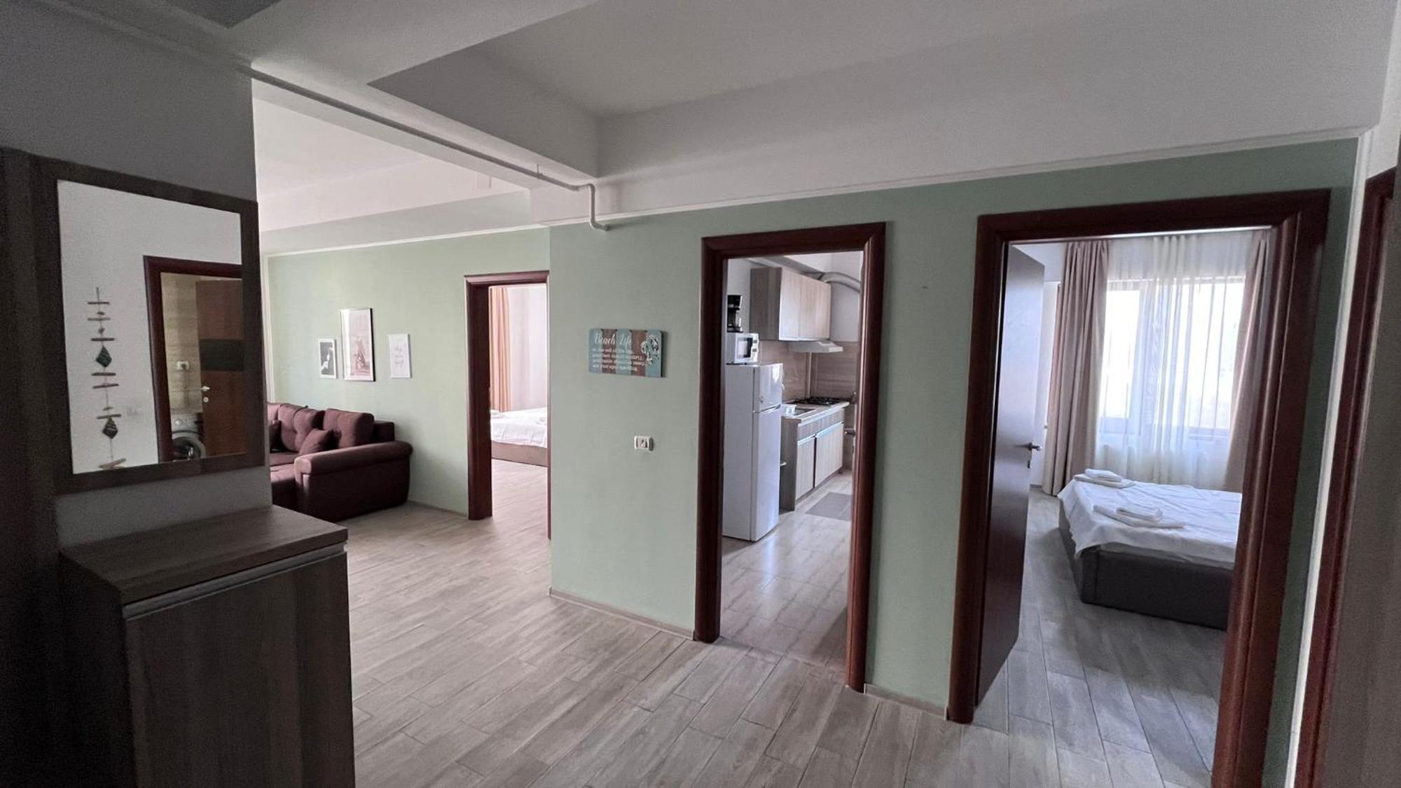 Апартаменти Summerland Apartmants Mamaia Nord Екстер'єр фото