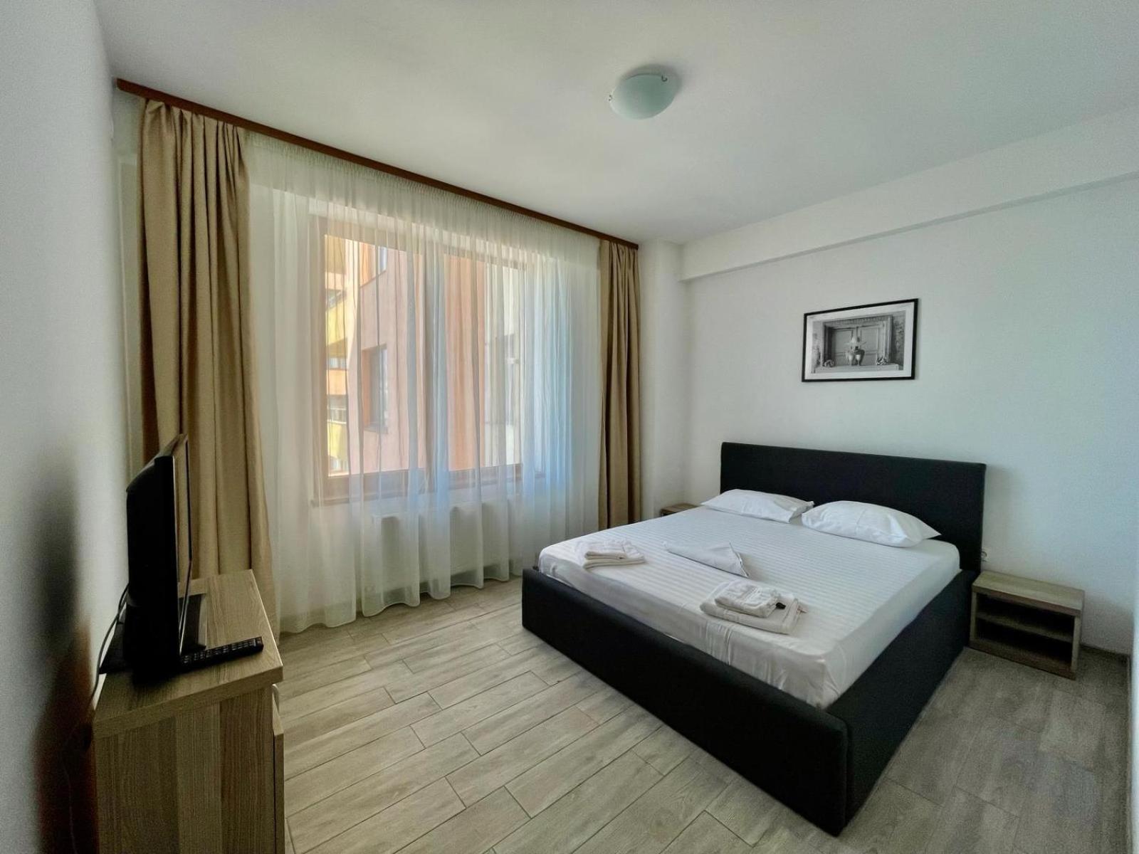 Апартаменти Summerland Apartmants Mamaia Nord Екстер'єр фото