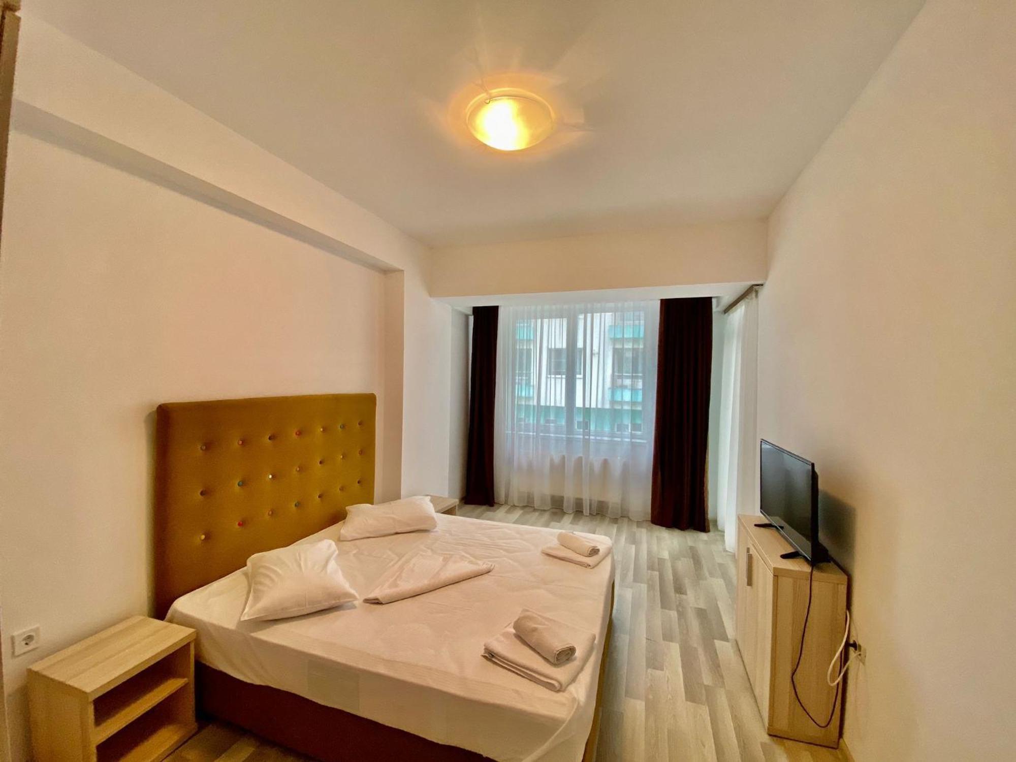 Апартаменти Summerland Apartmants Mamaia Nord Екстер'єр фото